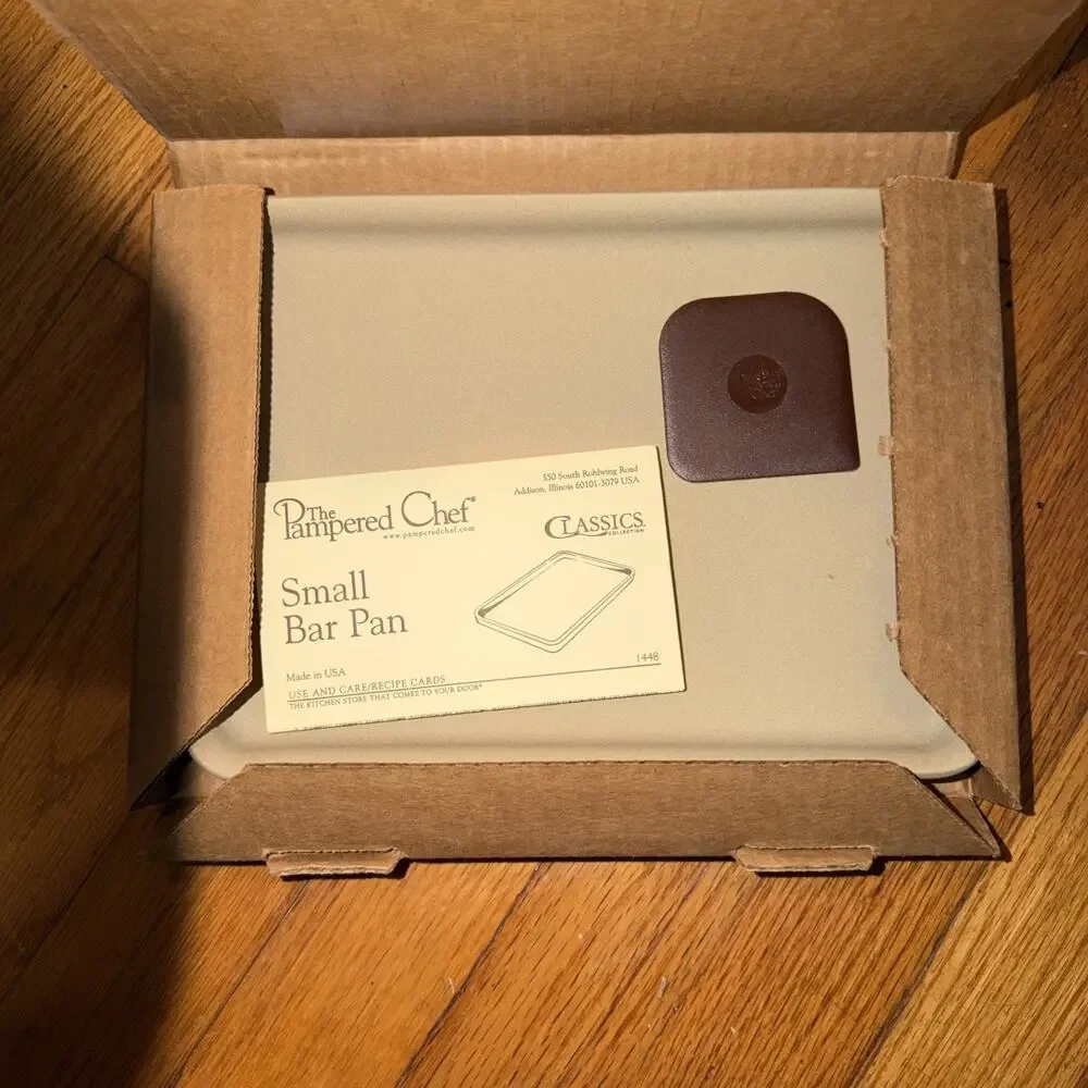 Pampered Chef 1448 Small Bar Pan Stoneware Baking Tray Beige 15x10 Rectangle NIB